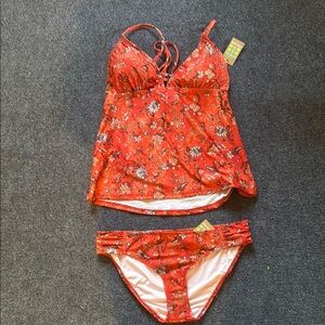 New with tags Title nine XL Floral Red Tankini Swimsuit Set